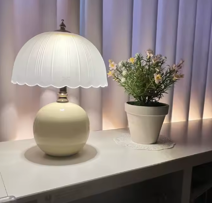 Photo client de Lampe à poser céramique Opaline